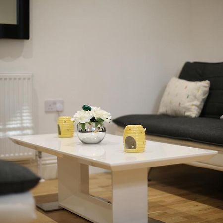 Deluxe Flat A In Kensington Olympia Daire Londra Dış mekan fotoğraf