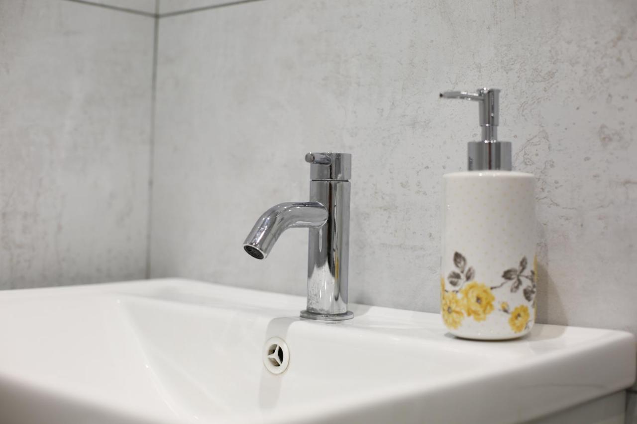 Deluxe Flat A In Kensington Olympia Daire Londra Dış mekan fotoğraf